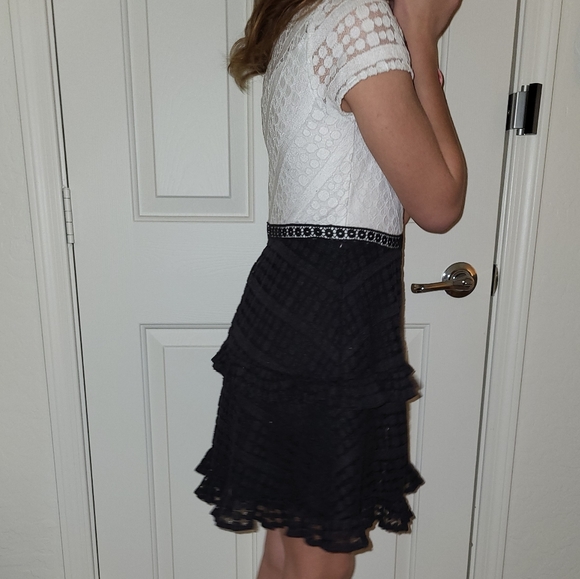 Gianni Bini lace dress - Picture 7 of 11